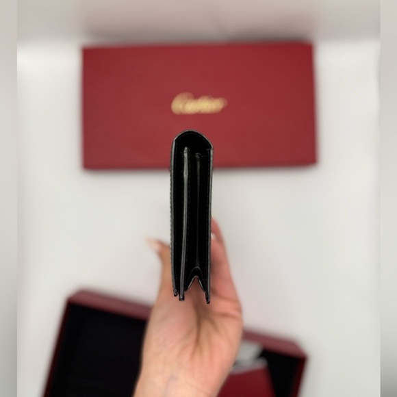 * SOLD SOMEWHERE ELSE* 
CARTIER 2C LOGO SANTOS BIFOLD LONG WALLET - Picture 4 of 8